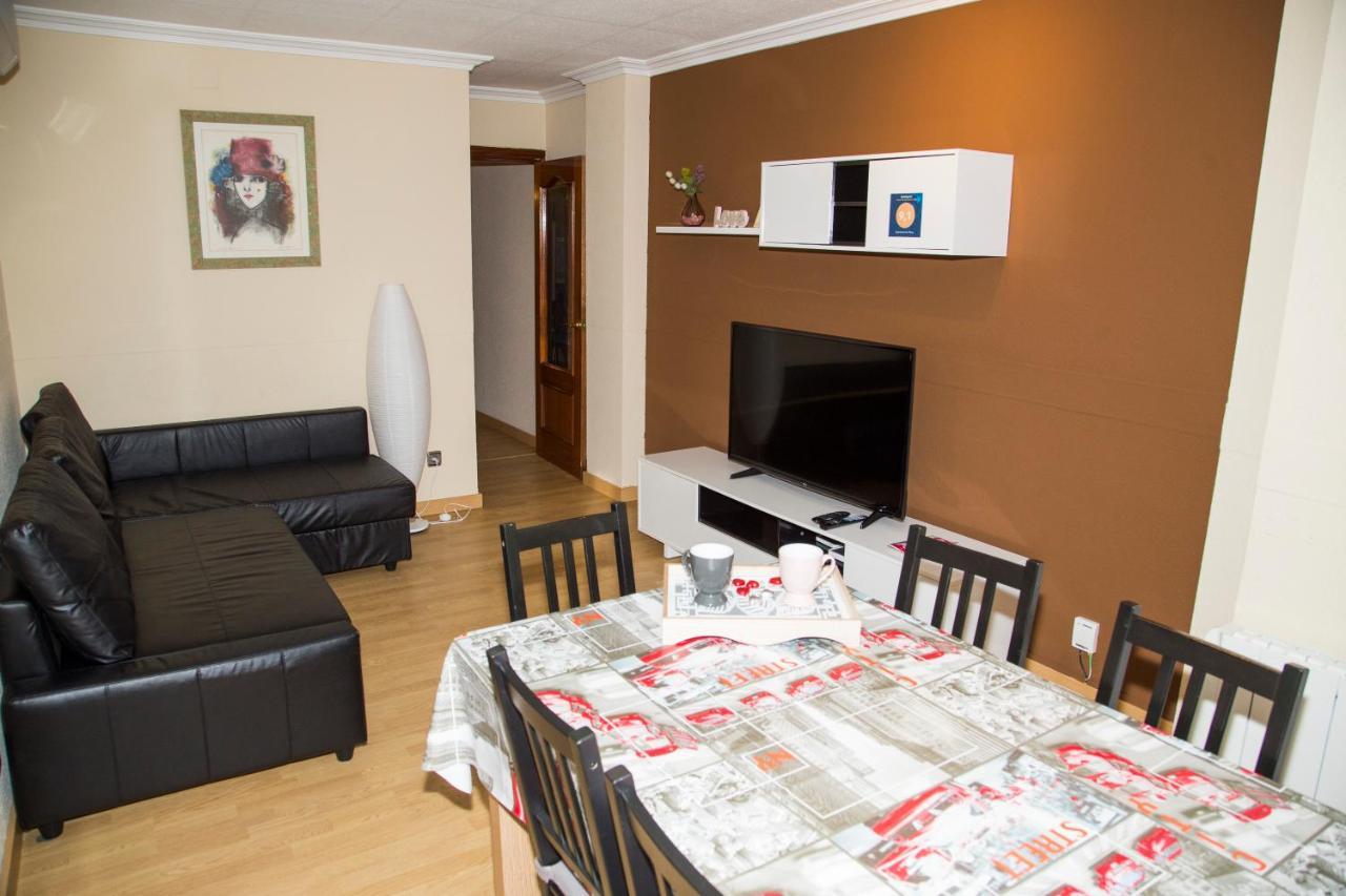 Apartamento Reus 1 - Parking Gratuito Exterior photo