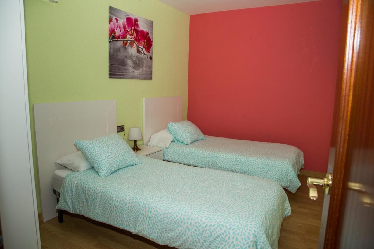 Apartamento Reus 1 - Parking Gratuito Exterior photo